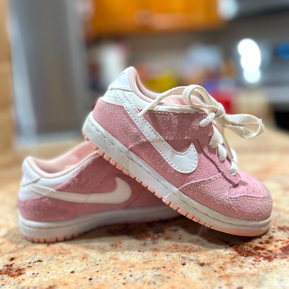 NIKE Lil Dunk Low Pink toddler size 9C 309602-604